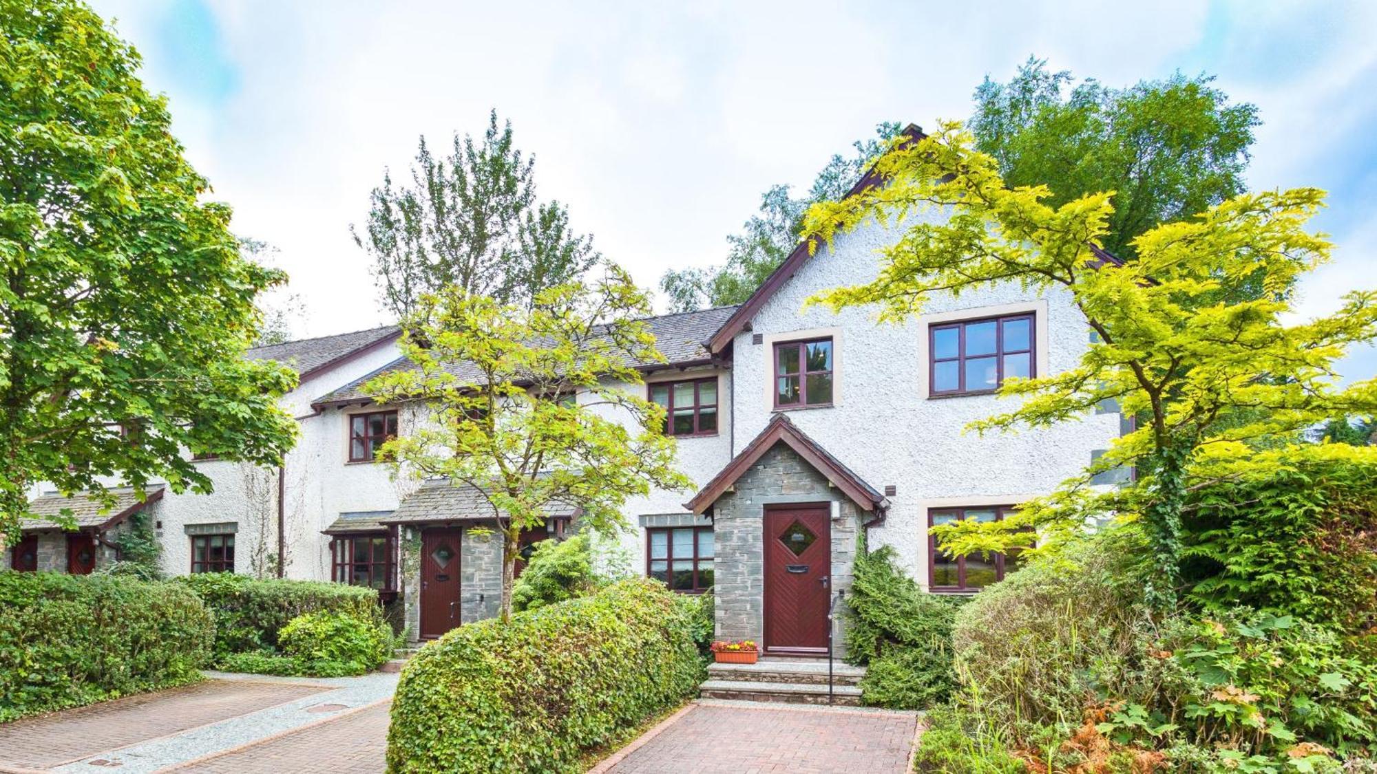 2 Bedroom Lake District Cottage At Windermere Marina Village Bowness-on-Windermere Exterior photo