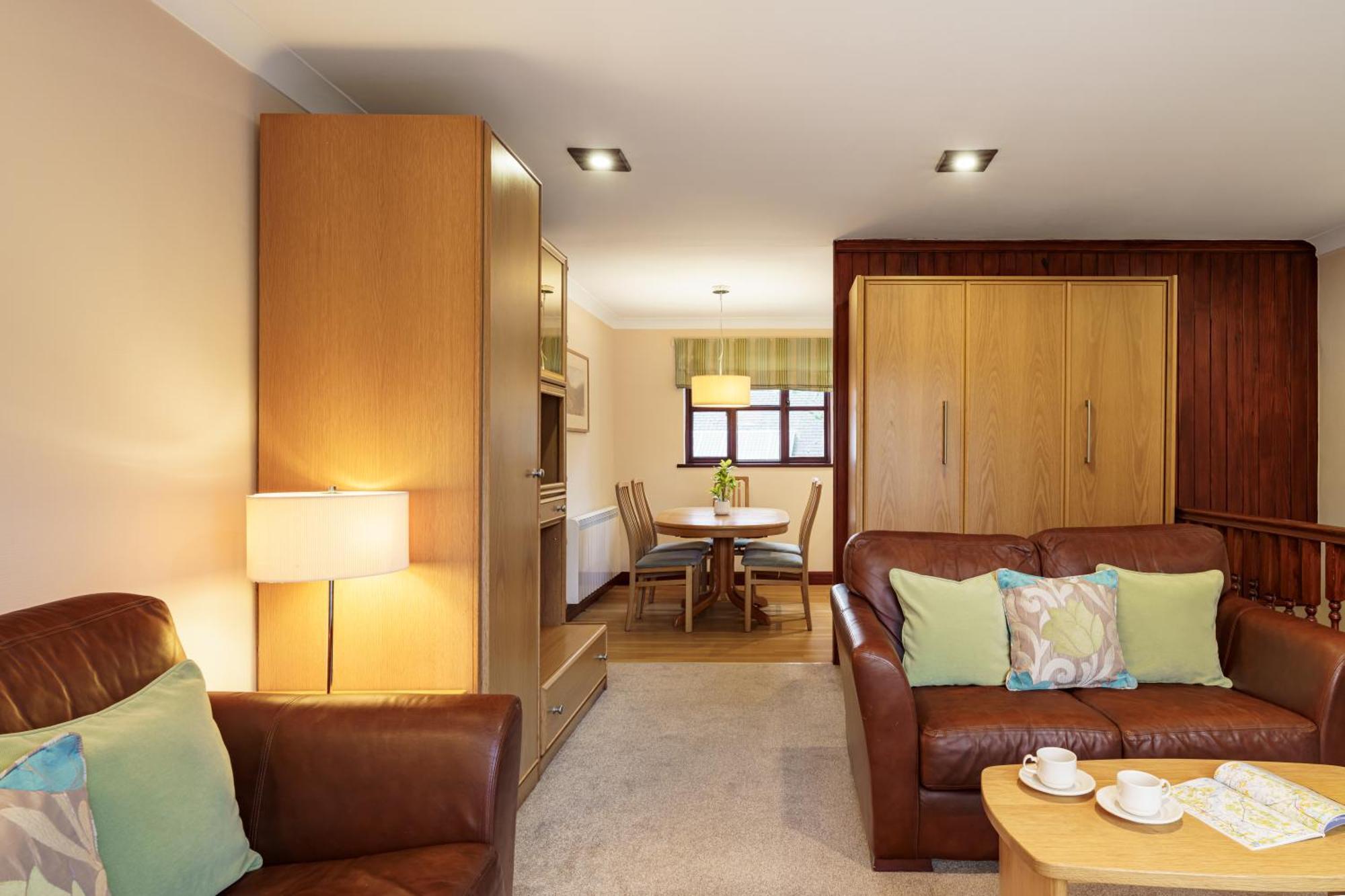 2 Bedroom Lake District Cottage At Windermere Marina Village Bowness-on-Windermere Exterior photo