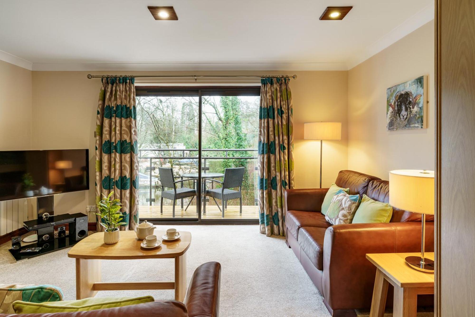 2 Bedroom Lake District Cottage At Windermere Marina Village Bowness-on-Windermere Exterior photo